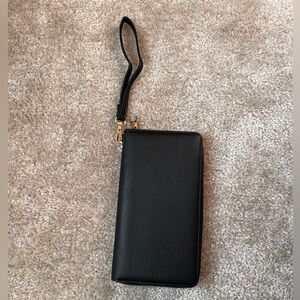 Black Leather Wristlet Wallet